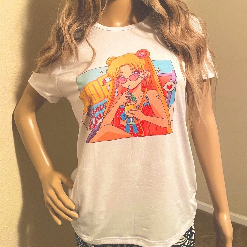 Sailor Moon  Harajuko Graphic T-Shirt - Picture 2 of 3